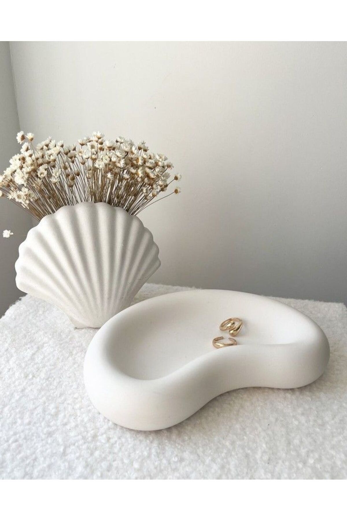 İskandinav Stil Kıvrımlı Sunum Tabağı - Dekoratif Obje ve Takı Düzenleyici (Ekru)