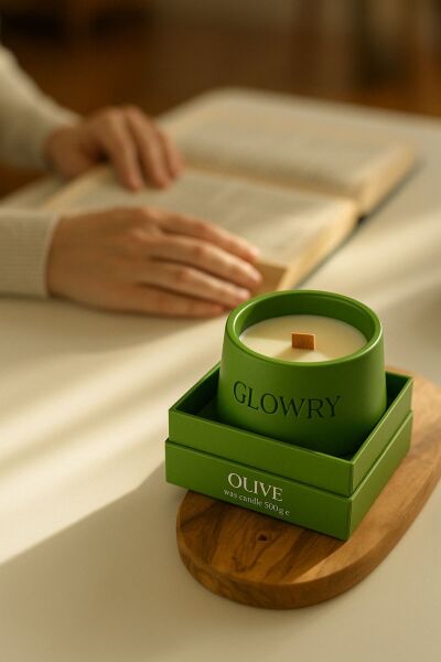 Olive Kokulu Mum – Bergamot & Yeşil Çay & Sandal Ağacı – 500g - Ahşap Fitilli - El Yapımı